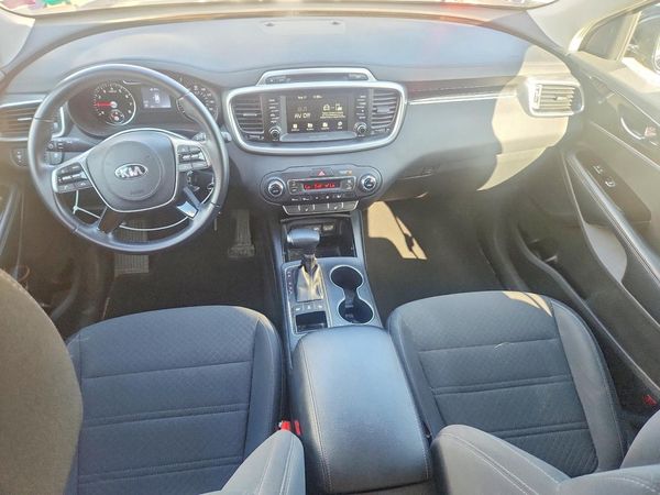 2019 KIA SORENTO L, LX, S