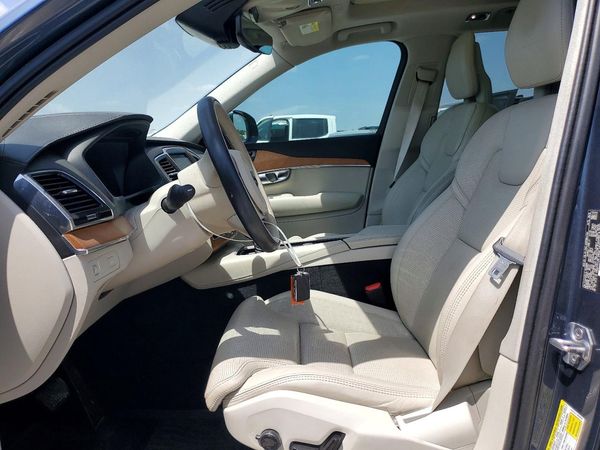 2020 VOLVO XC90 Inscription