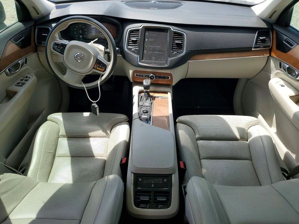 2020 VOLVO XC90 Inscription