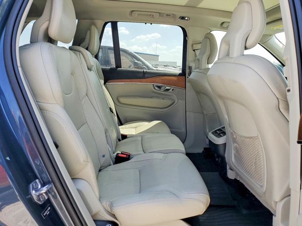 2020 VOLVO XC90 Inscription