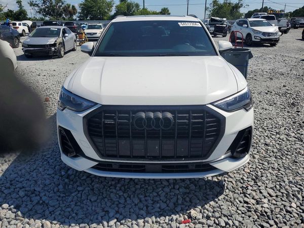2022 AUDI Q3 S Line quattro Premium