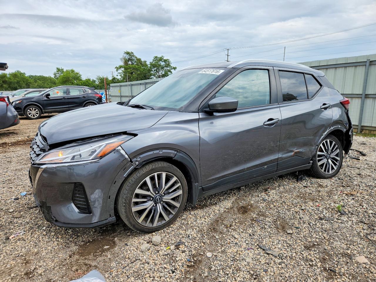 2024 NISSAN KICKS