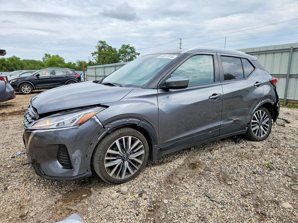 2024 NISSAN KICKS