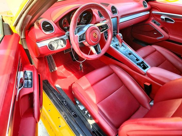 2018 PORSCHE BOXSTER