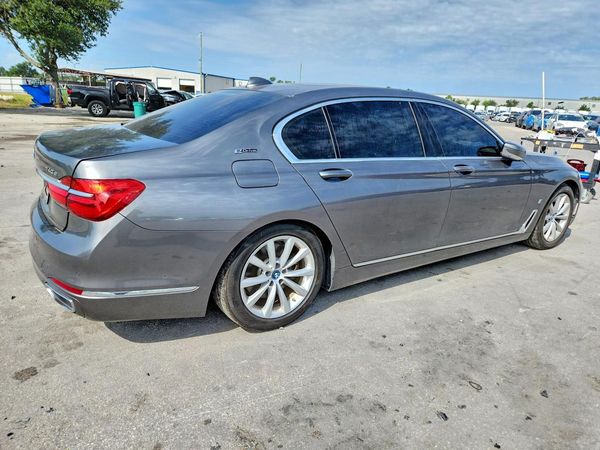 2017 BMW 740 xDrive