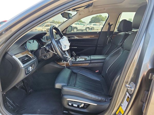2017 BMW 740 xDrive