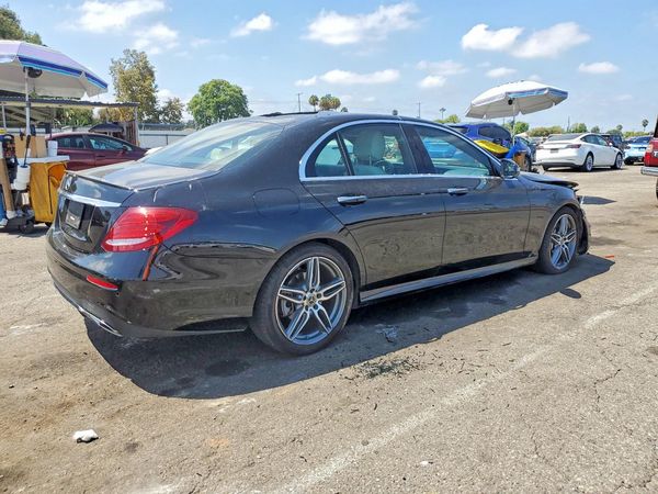 2018 MERCEDES-BENZ E E300