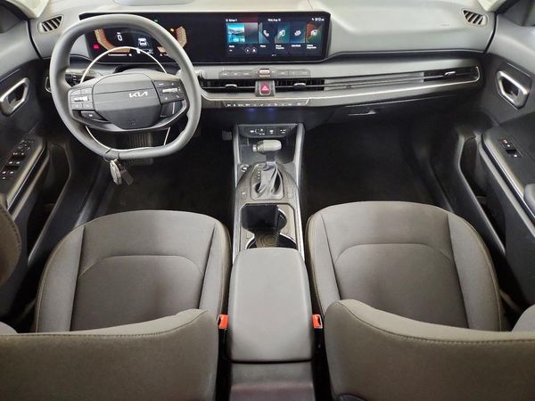 2026 KIA K4 LX, LXS