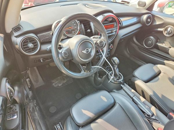 2014 MINI COOPER
