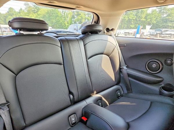 2014 MINI COOPER