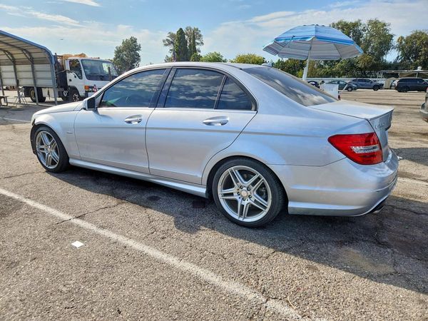 2012 MERCEDES-BENZ C C250
