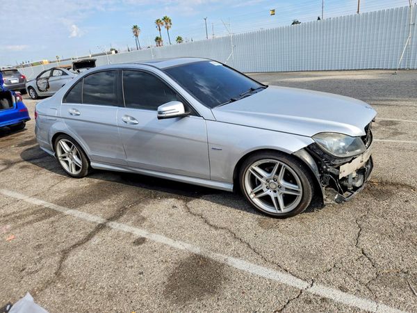 2012 MERCEDES-BENZ C C250