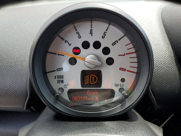 2014 MINI COOPER