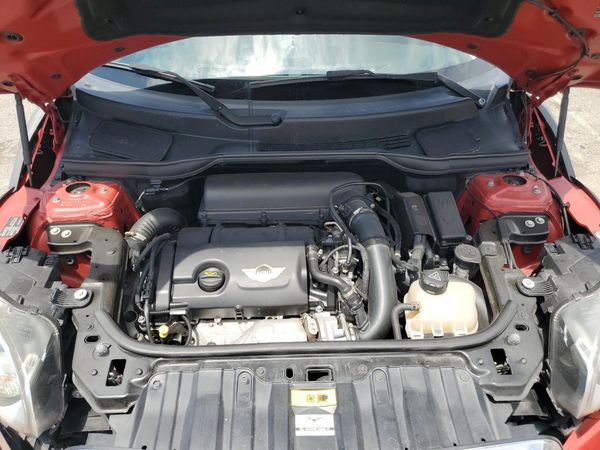 2014 MINI COOPER