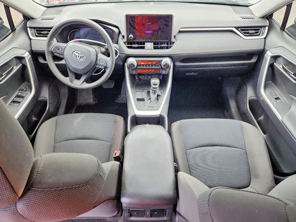2024 TOYOTA RAV4 LE