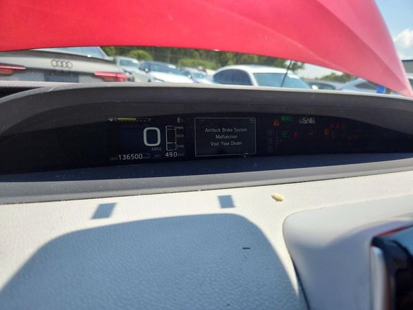 2017 TOYOTA PRIUS