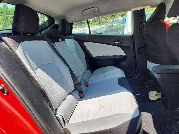 2017 TOYOTA PRIUS