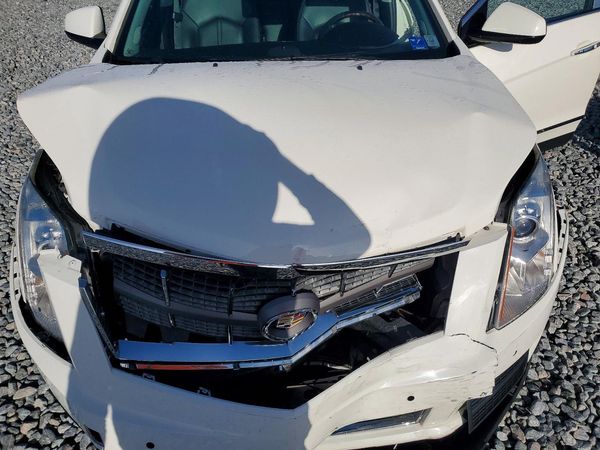 2012 CADILLAC SRX Luxury