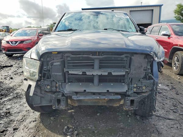 2014 RAM 1500 ST REG CAB 4X4