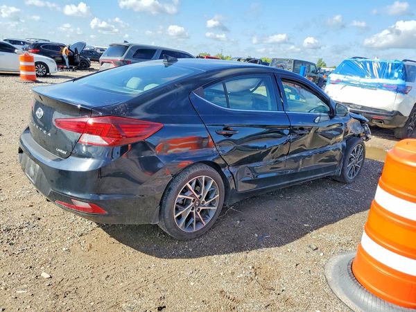 2020 HYUNDAI ELANTRA