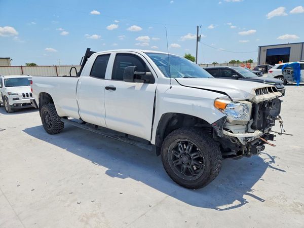 2015 TOYOTA TUNDRA