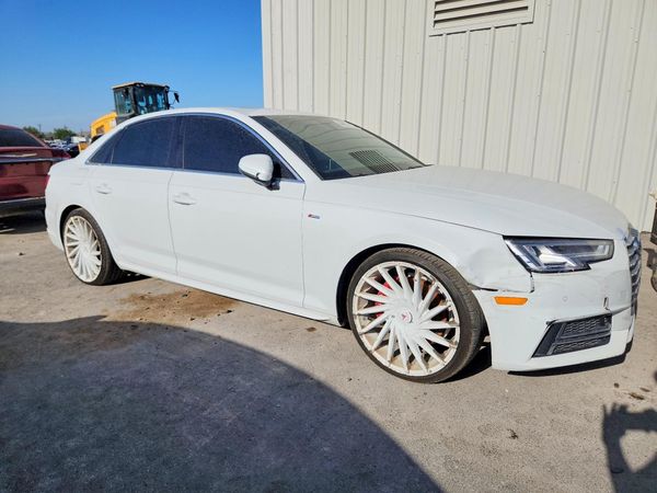 2017 AUDI A4 quattro Premium Plus — Passenger 3/4