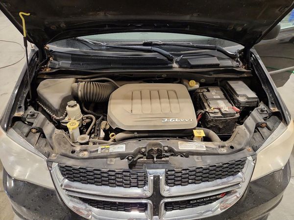 2014 DODGE GRAND CARAVAN SE