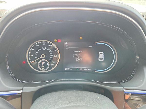2022 GENESIS GV70