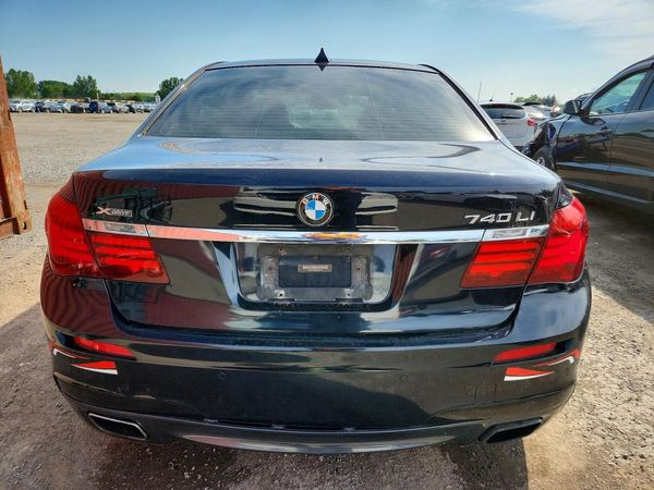 2014 BMW 740 xDrive