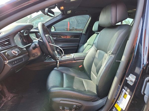 2014 BMW 740 xDrive