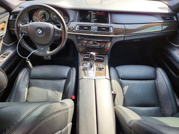 2014 BMW 740 xDrive