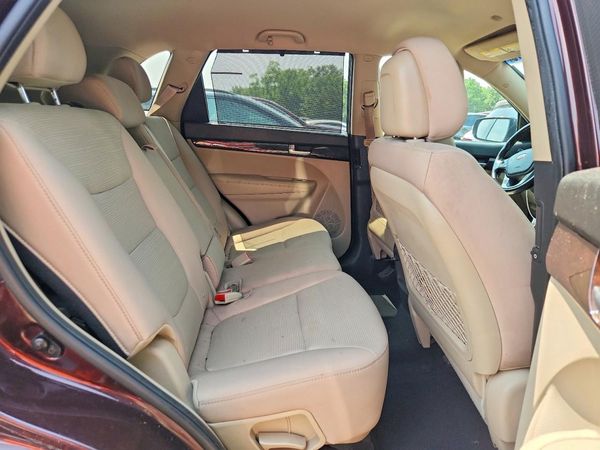 2014 KIA SORENTO Base/ LX