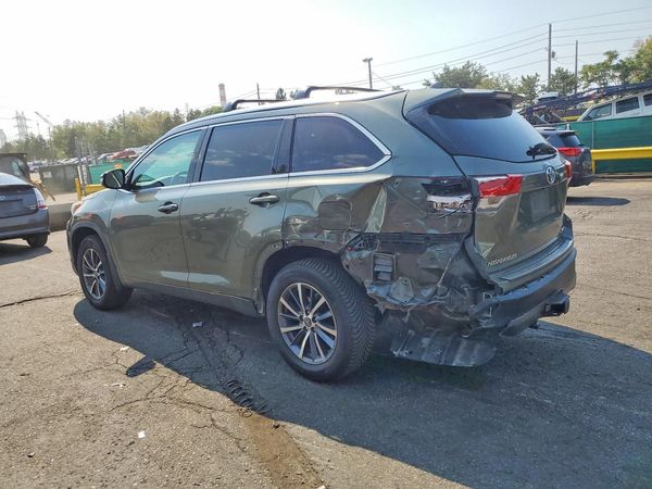 2017 TOYOTA HIGHLANDER SE/XLE