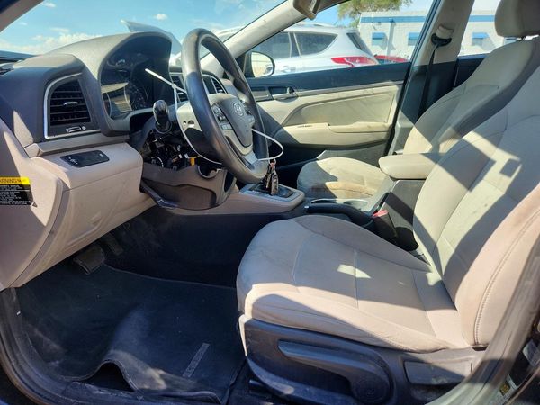 2017 HYUNDAI ELANTRA
