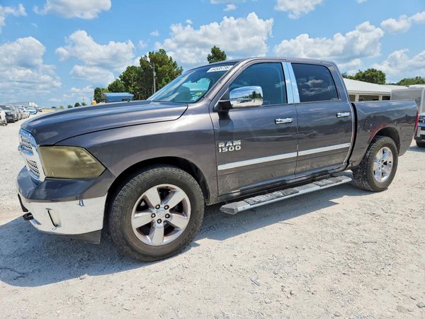 2014 RAM 1500 SLT CREW CAB 4X2