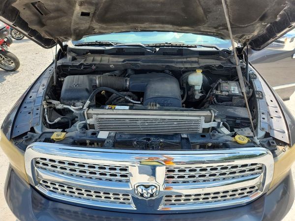 2014 RAM 1500 SLT CREW CAB 4X2