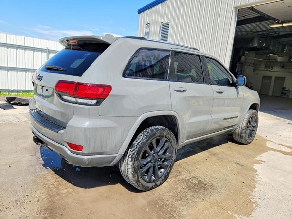 2020 JEEP GRAND CHEROKEE LAREDO 4X4