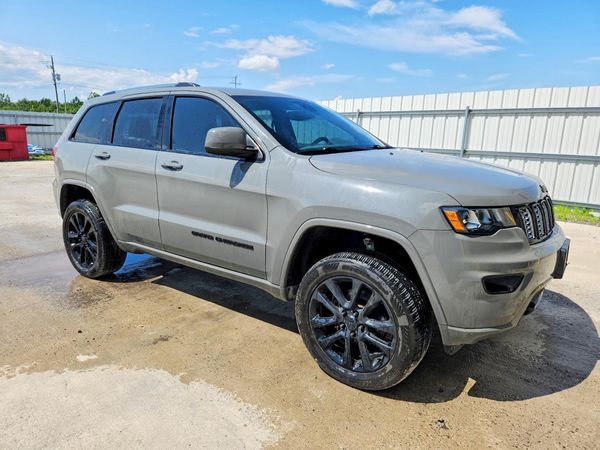 2020 JEEP GRAND CHEROKEE LAREDO 4X4