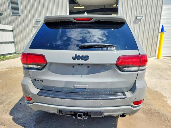 2020 JEEP GRAND CHEROKEE LAREDO 4X4