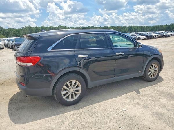 2017 KIA SORENTO L, LX