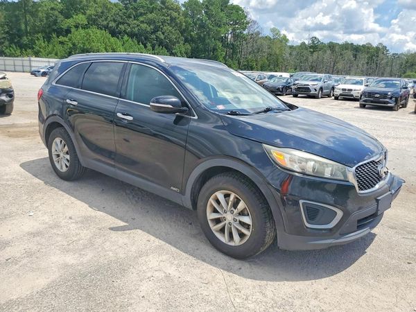 2017 KIA SORENTO L, LX