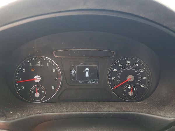 2017 KIA SORENTO L, LX