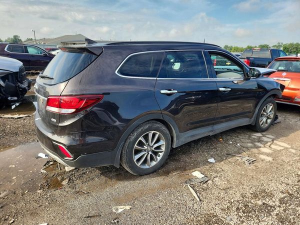 2018 HYUNDAI SANTA FE SE Base