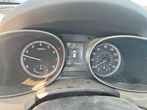 2018 HYUNDAI SANTA FE SE Base