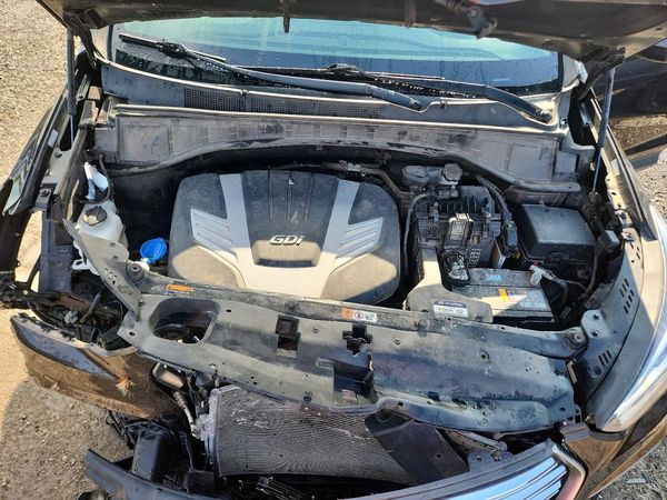 2018 HYUNDAI SANTA FE SE Base