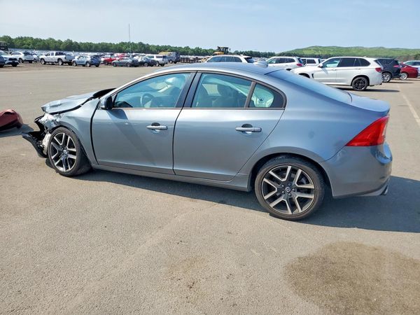 2018 VOLVO S60 Dynamic