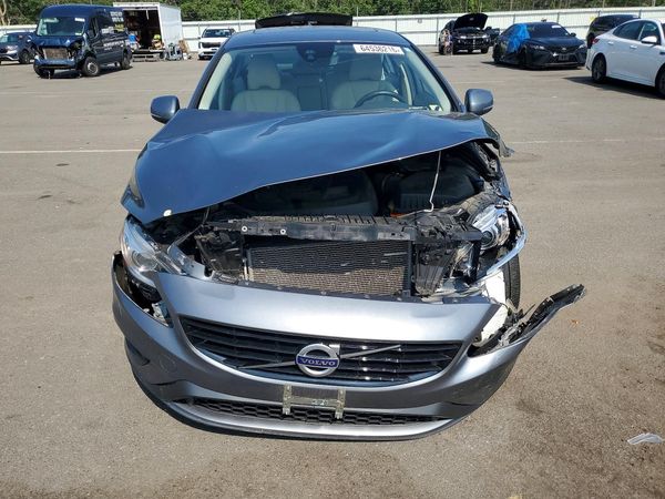 2018 VOLVO S60 Dynamic