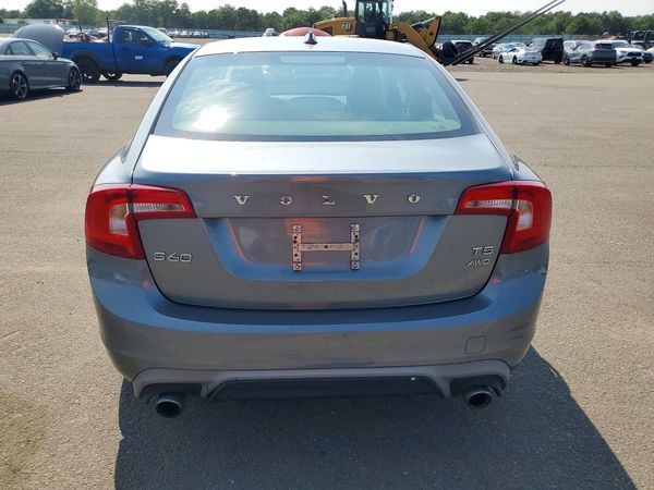 2018 VOLVO S60 Dynamic