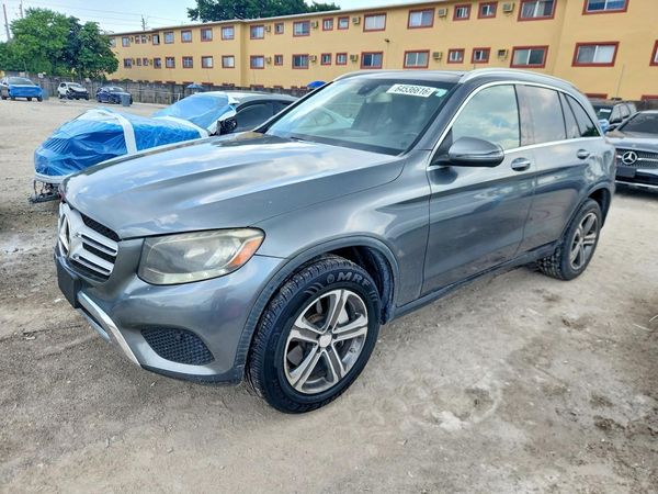 2016 MERCEDES-BENZ GLC