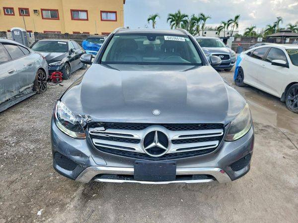 2016 MERCEDES-BENZ GLC